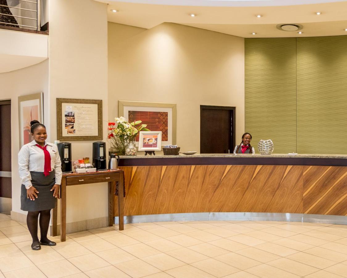 ซิตี ลอดจ์ โฮเต็ล แฮตฟิลด์ พรีตอเรีย Hotel พริทอเรีย ภายนอก รูปภาพ
