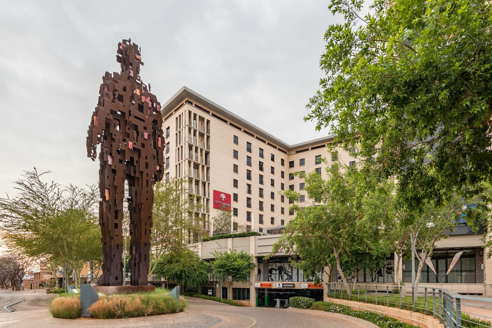 ซิตี ลอดจ์ โฮเต็ล แฮตฟิลด์ พรีตอเรีย Hotel พริทอเรีย ภายนอก รูปภาพ